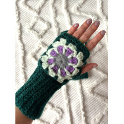 Forest Green Gloves by Limoncello Design & Handmade